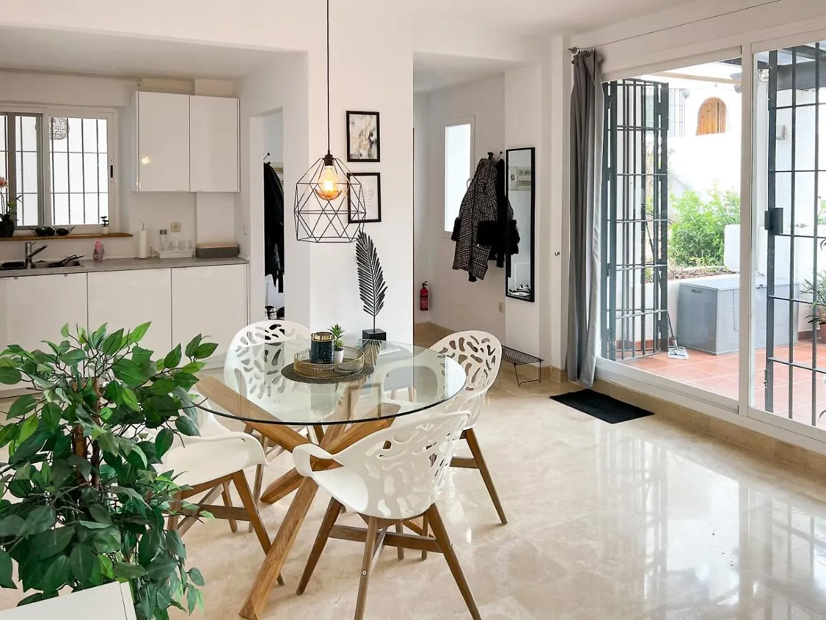 57-Beautiful Apartment With Ocean View In Calahonda, Mijas